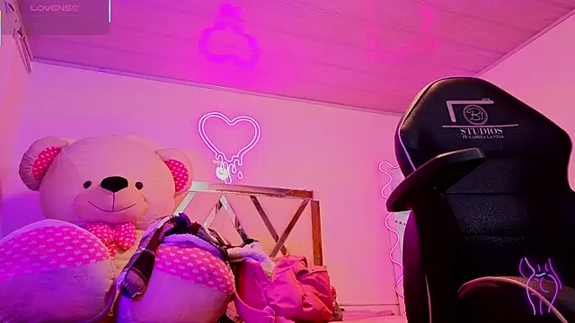 Laylafoxy tay online show from 09/17/25, 03:08