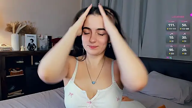 Snapshot of DracosMoon chatting on 11/14/25, 07:07 DracosMoon online show from 11/14/25, 07:07