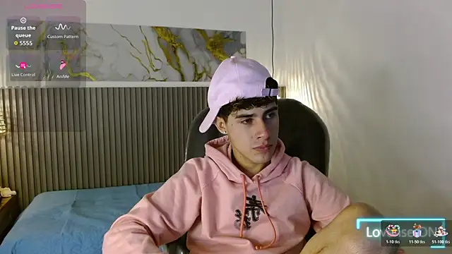 Dyla n18 online show from 11/15/25, 07:32