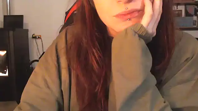 Snapshot of complicata_mente chatting on 02/27/25, 07:04 complicata mente online show from 02/27/25, 07:04