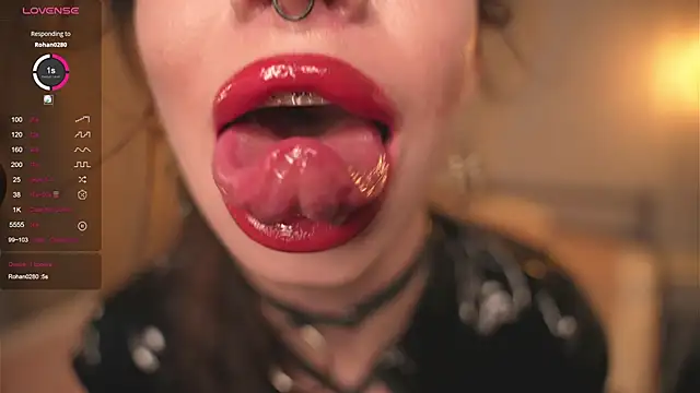 Devilsss toy online show from 10/25/25, 04:02