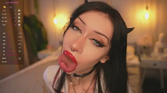 Devilsss toy online show from 11/03/25, 04:19