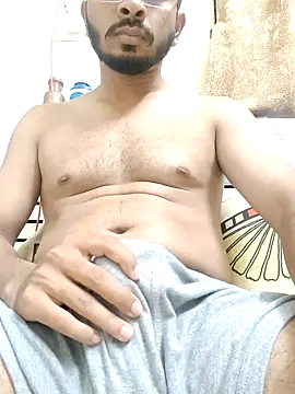 Snapshot of Punekarmanoj97 chatting on 09/15/25, 07:03 Punekarmanoj97 online show from 09/15/25, 07:03