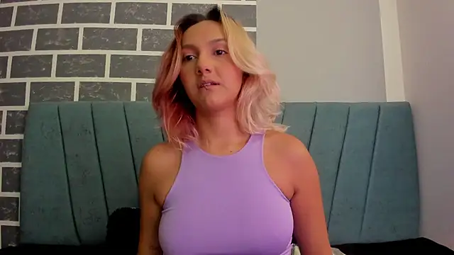 Alterego1   online show from 10/19/25, 11:44