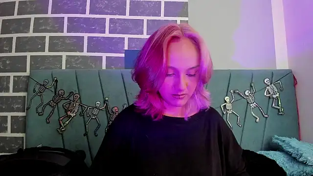 Alterego1   online show from 10/24/25, 11:39