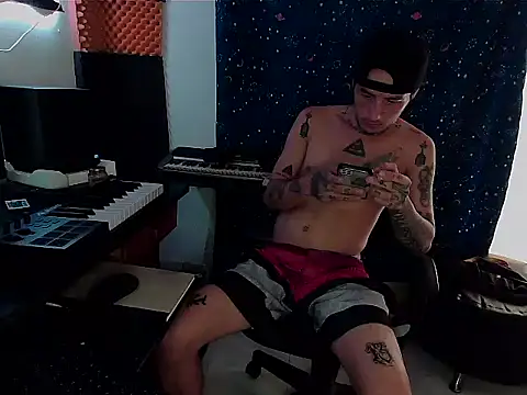 patrik tattoo  online show from 02/21/25, 10:15