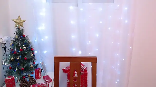 Genesisgems11  online show from 12/13/24, 06:31