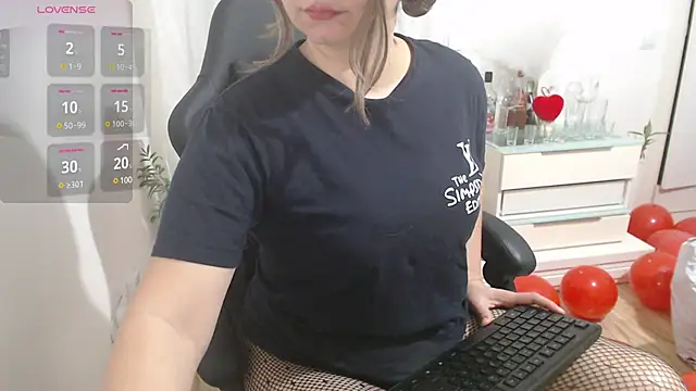 Genesisgems11  online show from 02/16/25, 04:09