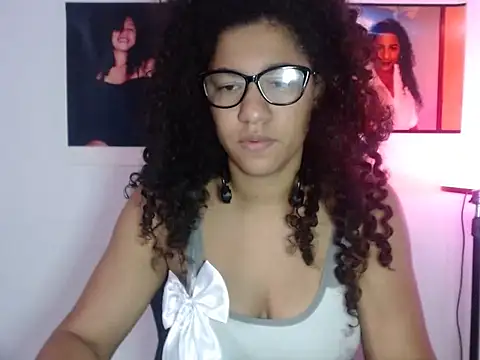 bellacrespalatina online show from 10/11/25, 07:23