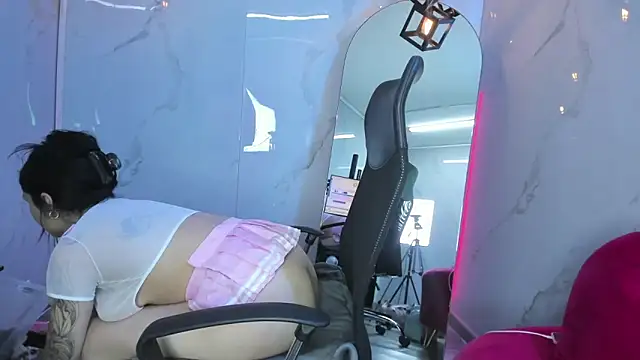 ChloeeTompson  online show from 11/09/25, 03:05