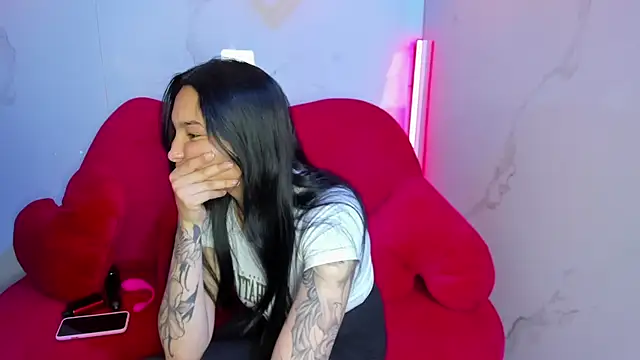 ChloeeTompson  online show from 11/11/25, 02:44