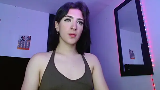 Snapshot of Triana_Damelio chatting on 11/12/25, 01:11 Triana Damelio online show from 11/12/25, 01:11