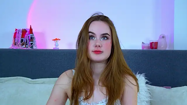 Snapshot of DanaDrake chatting on 01/22/25, 06:31 DanaDrake online show from 01/22/25, 06:31