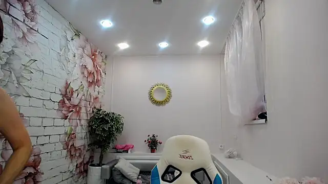 Cutie Asya online show from 10/13/25, 04:45