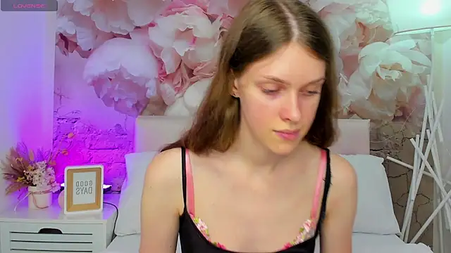 Snapshot of JaneBrowni chatting on 09/12/25, 12:16 JaneBrowni online show from 09/12/25, 12:16