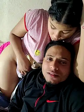 Snapshot of elSexi chatting on 12/30/24, 02:42 elSexi online show from 12/30/24, 02:42