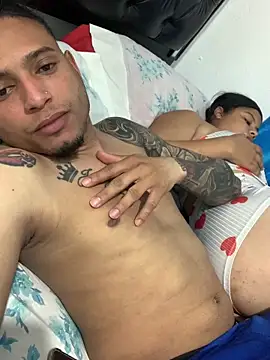 Snapshot of elSexi chatting on 02/22/25, 12:38 elSexi online show from 02/22/25, 12:38