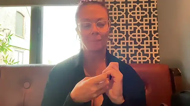 MelodyRoseUk online show from 11/05/25, 11:32