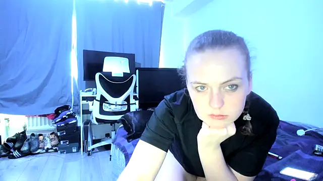 ENGLISHEMILY 69 online show from 01/22/25, 01:42