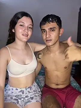 Snapshot of Jonlis01 chatting on 12/13/24, 01:04 Jonlis01 online show from 12/13/24, 01:04