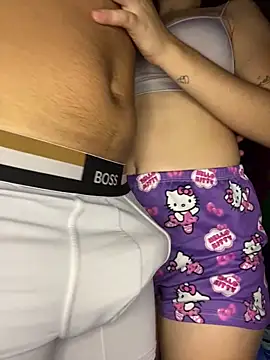 Snapshot of Jonlis01 chatting on 03/17/25, 08:40 Jonlis01 online show from 03/17/25, 08:40