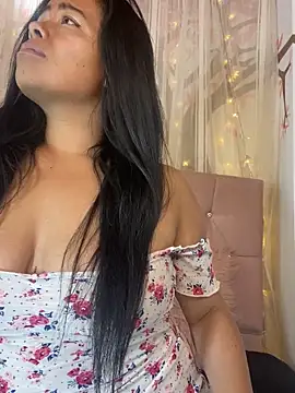 Snapshot of GoddessMeegan chatting on 03/05/25, 11:49 GoddessMeegan online show from 03/05/25, 11:49