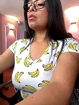Snapshot of GoddessMeegan chatting on 09/18/25, 11:56 GoddessMeegan online show from 09/18/25, 11:56