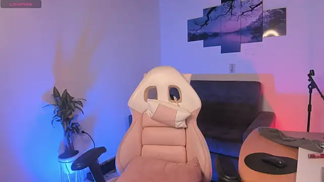 Snapshot of odelei chatting on 03/08/25, 07:38 odelei online show from 03/08/25, 07:38