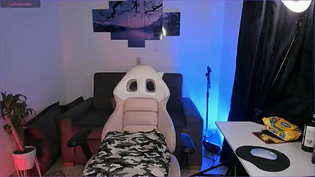 Snapshot of odelei chatting on 09/12/25, 09:42 odelei online show from 09/12/25, 09:42