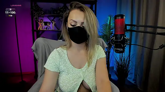 careful i bite nya online show from 02/05/25, 04:47