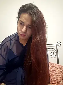 Snapshot of perla97 chatting on 12/13/24, 01:12 perla97 online show from 12/13/24, 01:12