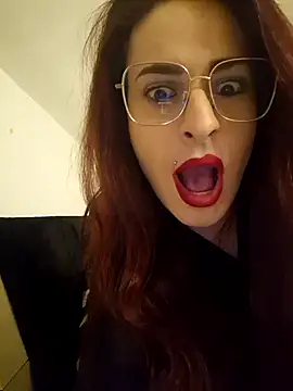 Snapshot of perla97 chatting on 02/06/25, 08:34 perla97 online show from 02/06/25, 08:34