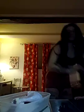 perla97 online show from 11/24/25, 05:23