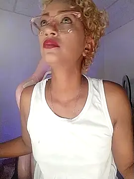 Amaliu  online show from 11/18/25, 02:43