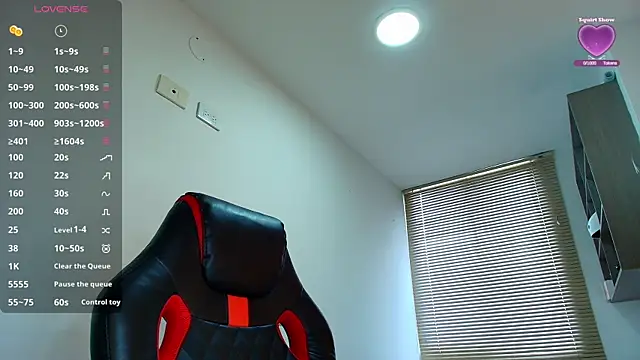 Snapshot of KazzuRoux001 chatting on 02/19/25, 03:05 KazzuRoux001 online show from 02/19/25, 03:05