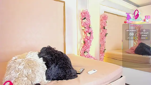 Roxxana-queen online show from 10/13/25, 04:29