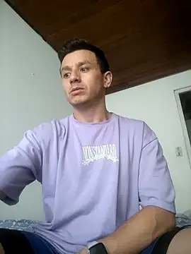 Snapshot of Andrewfalcon chatting on 12/06/24, 12:38 Andrewfalcon online show from 12/06/24, 12:38