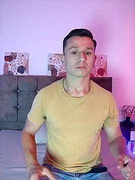 Snapshot of Andrewfalcon chatting on 09/24/25, 07:28 Andrewfalcon online show from 09/24/25, 07:28