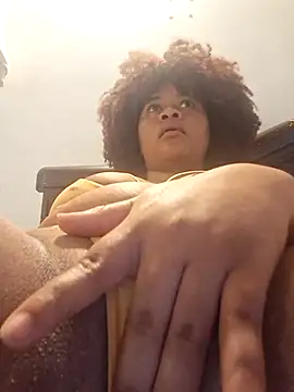 DANIELA MICHEL online show from 11/12/25, 02:39