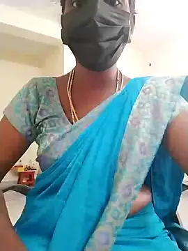Snapshot of Preethytamilsexy chatting on 01/11/25, 09:26 Preethytamilsexy online show from 01/11/25, 09:26
