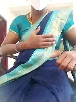Snapshot of Preethytamilsexy chatting on 01/24/25, 12:31 Preethytamilsexy online show from 01/24/25, 12:31