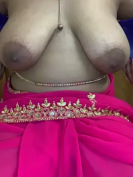 Snapshot of Doodhwaali chatting on 01/29/25, 08:25 Doodhwaali online show from 01/29/25, 08:25