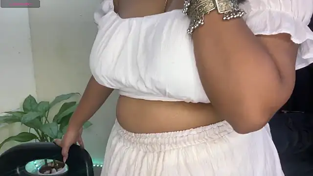 Snapshot of Doodhwaali chatting on 11/07/25, 10:48 Doodhwaali online show from 11/07/25, 10:48