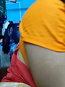 BERRY 00 online show from 11/17/25, 05:52