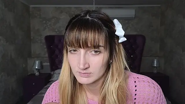 Snapshot of Nika_Kitten chatting on 11/13/25, 09:30 Nika Kitten online show from 11/13/25, 09:30