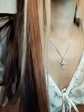 Snapshot of little_mavi chatting on 01/11/25, 12:33 little mavi online show from 01/11/25, 12:33