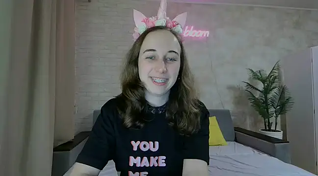 Snapshot of Anika_bloom chatting on 01/30/25, 06:24 Anika bloom online show from 01/30/25, 06:24