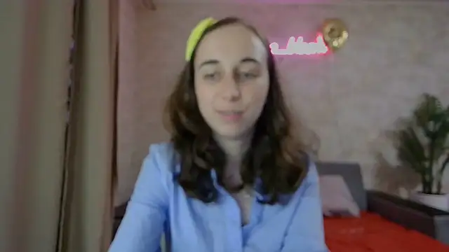 Snapshot of Anika_bloom chatting on 03/04/25, 05:11 Anika bloom online show from 03/04/25, 05:11