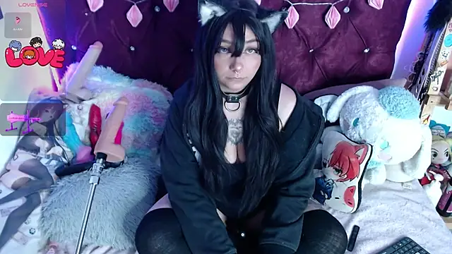 Snapshot of Kitty-Kat_ chatting on 09/18/25, 03:52 Kitty-Kat online show from 09/18/25, 03:52