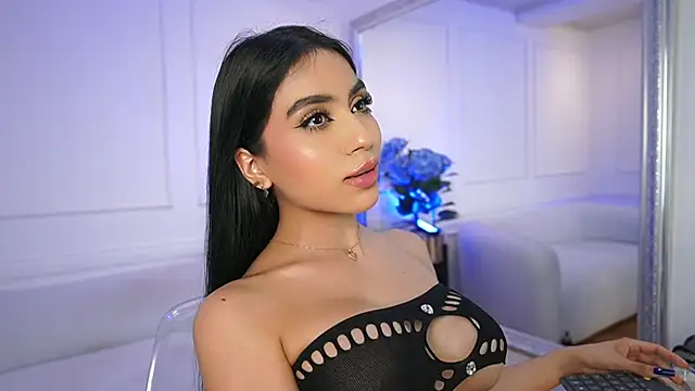 elasummer online show from 02/03/25, 08:57